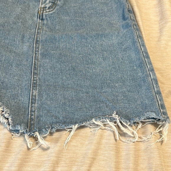 NWT asymmetrical  jean skirt - Picture 5 of 10